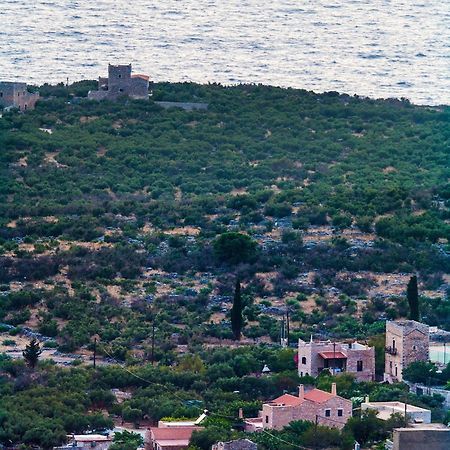 Guesthouse Toxotis Pírgos Dhiroú Bagian luar foto